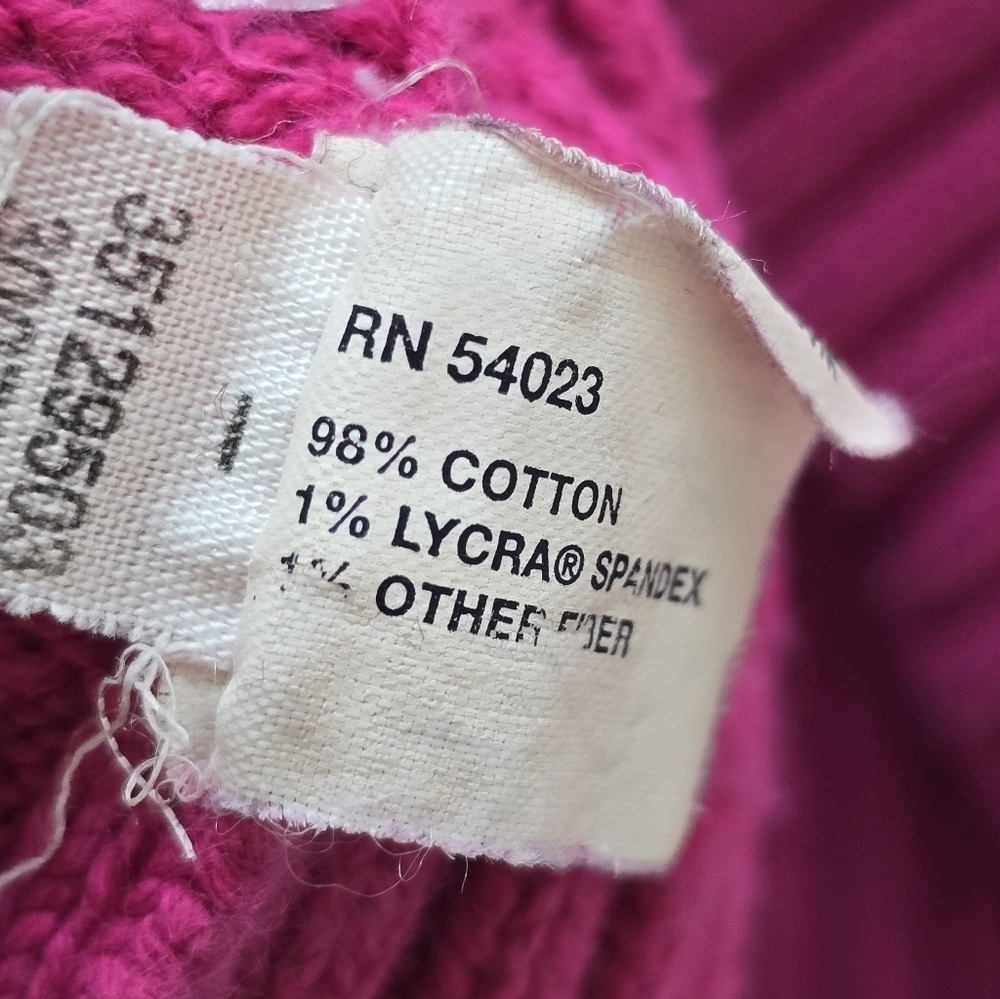 GAP Cotton Cable Knit Sweater – Fuchsia Pink – Classic Crewneck – Size M - Picture 4 of 6